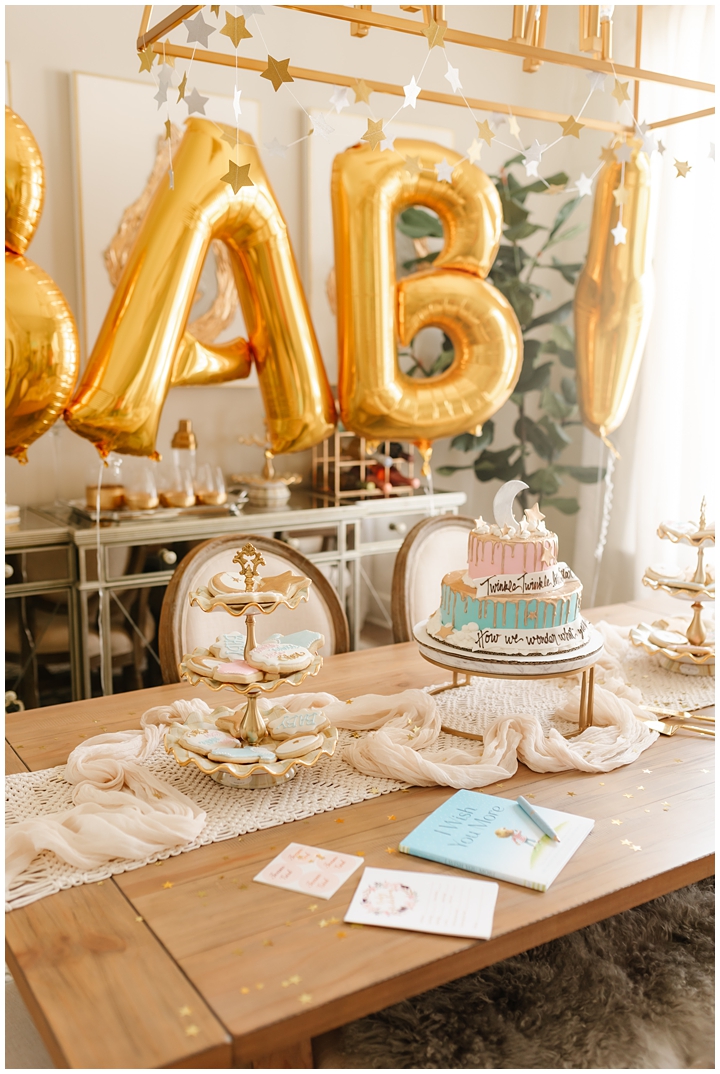 Baby gender reveal party decor