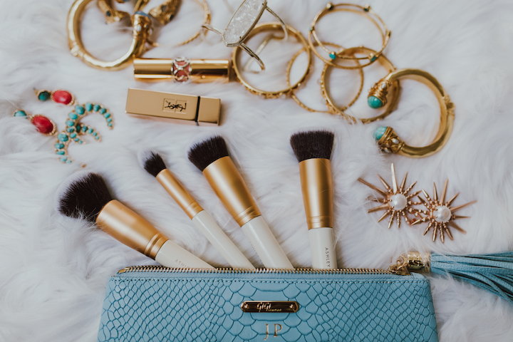 gold-make-up-brushes