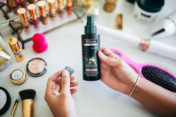 tresemme-nourish-and-replenish-spray