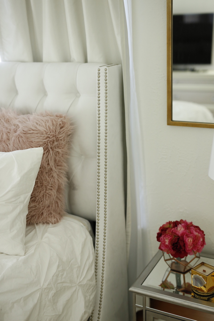 white-headboard