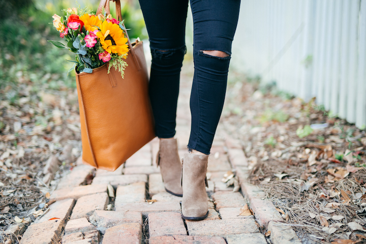 ripped-jeans