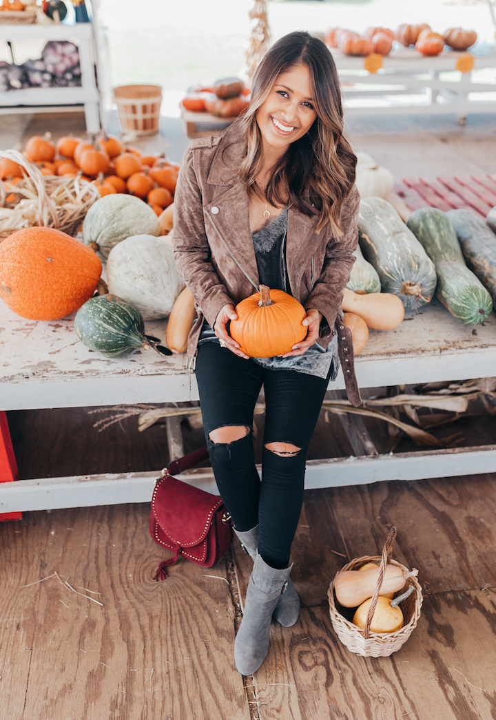 The 10 Best Fall Traditions - Haute Off The Rack