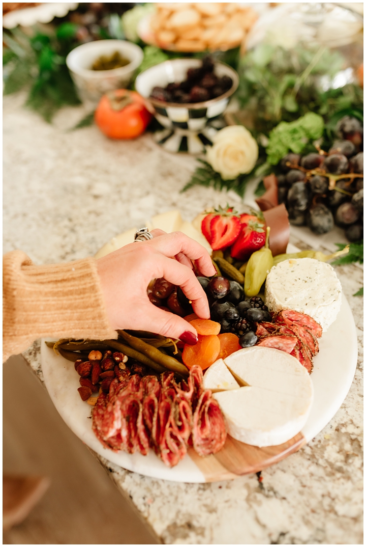 How to Assemble a Beautiful Cheeseboard - Haute Off The Rack